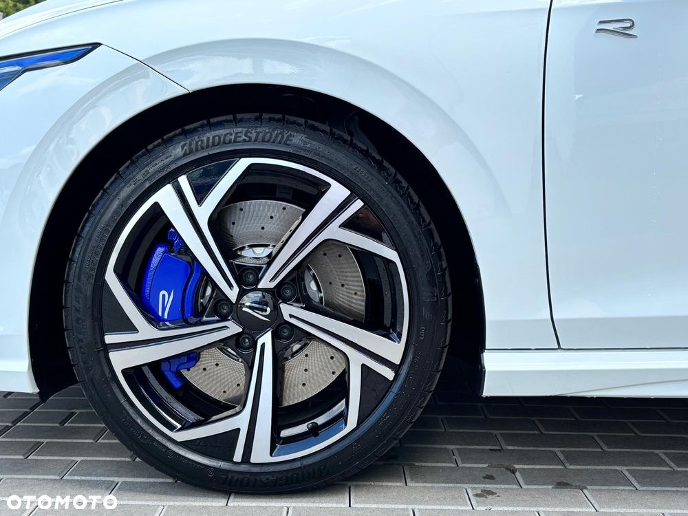 Volkswagen Golf 2.0 TSI 4Motion R DSG - 11