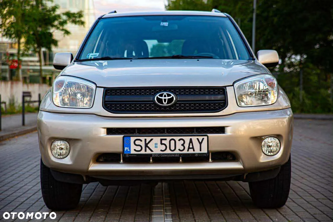 Toyota RAV4 - 4