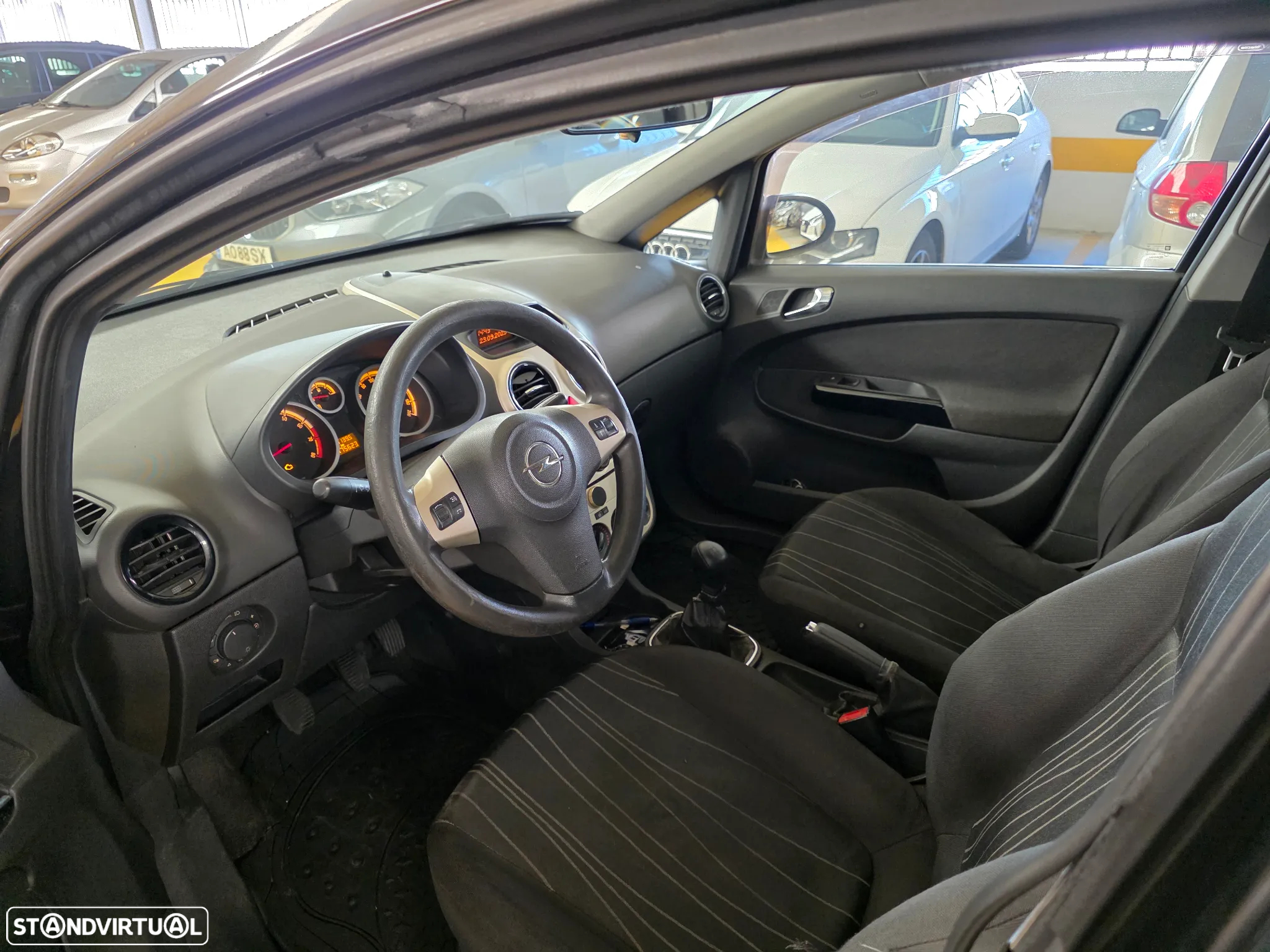 Opel Corsa 1.2 Enjoy - 9