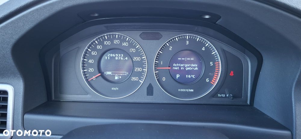 Volvo XC 70 2.4D AWD Kinetic - 16