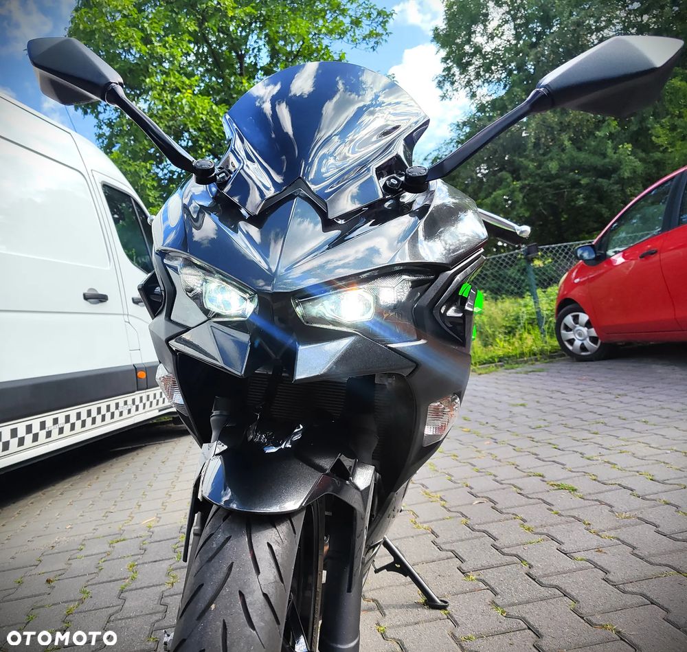 Kawasaki Ninja 500 - 9