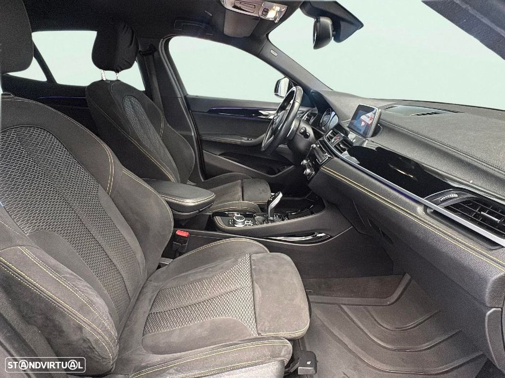 BMW X2 18 d sDrive Auto Pack M - 15