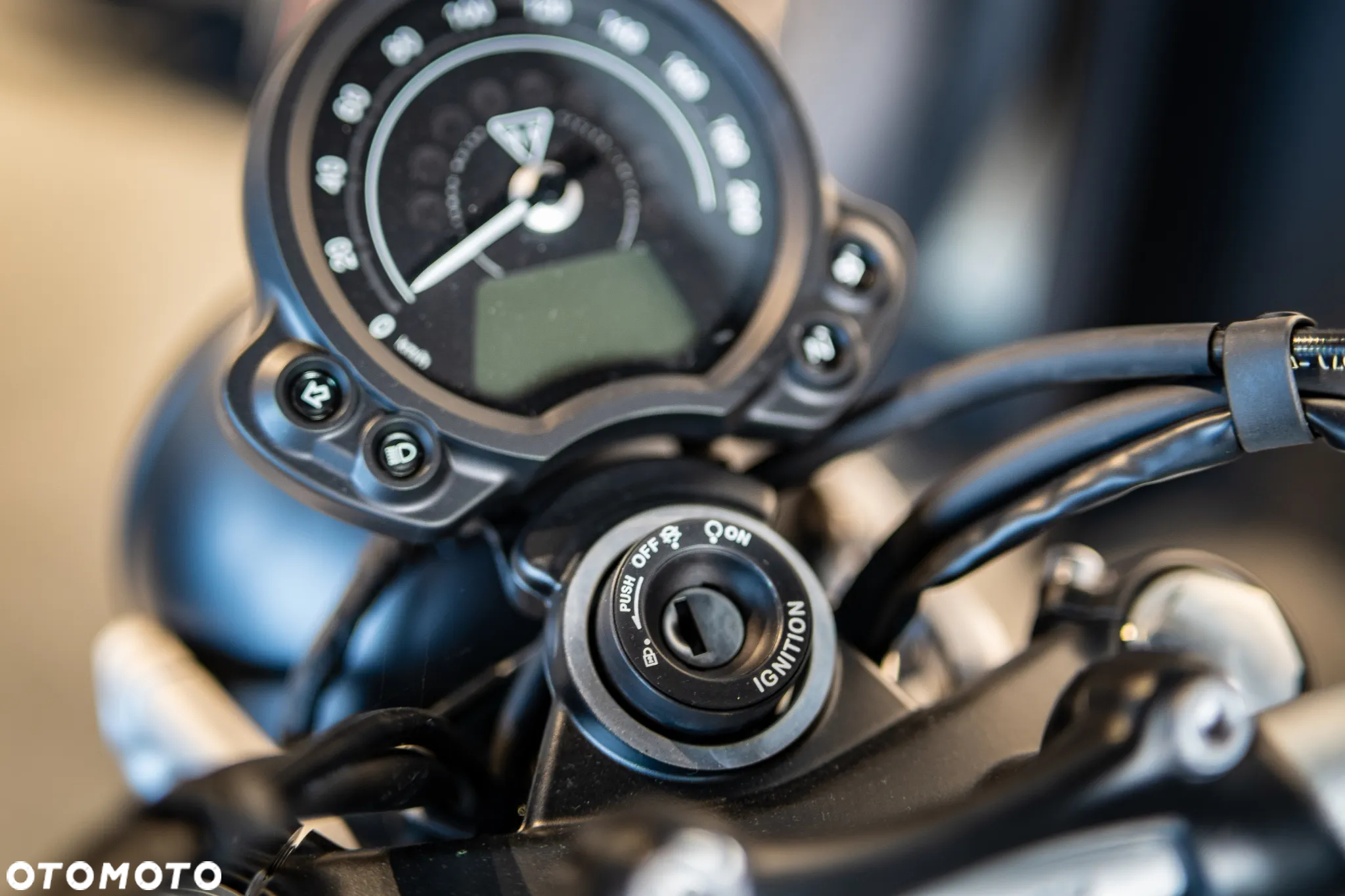 Triumph Scrambler - 7