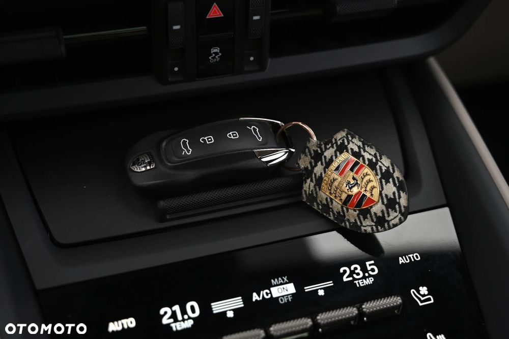 Porsche Macan Turbo 100kWh - 31