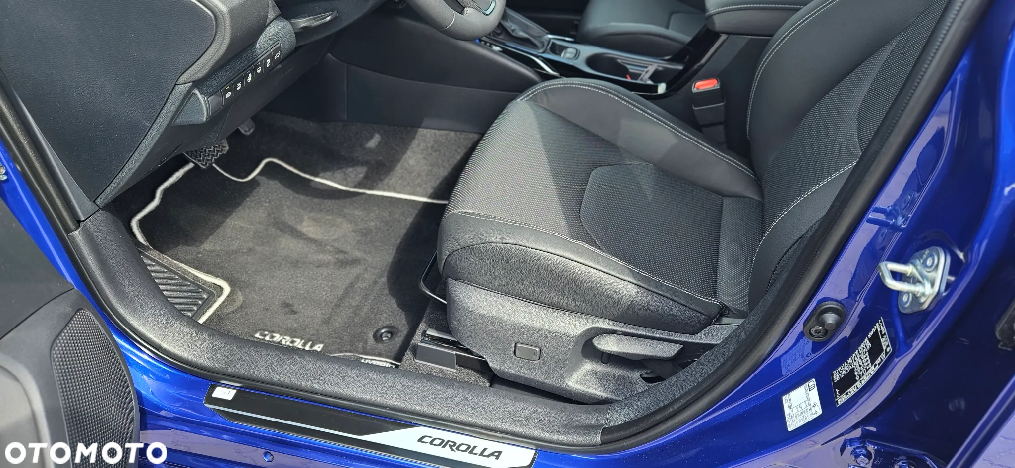 Toyota Corolla 1.8 Hybrid Executive - 8