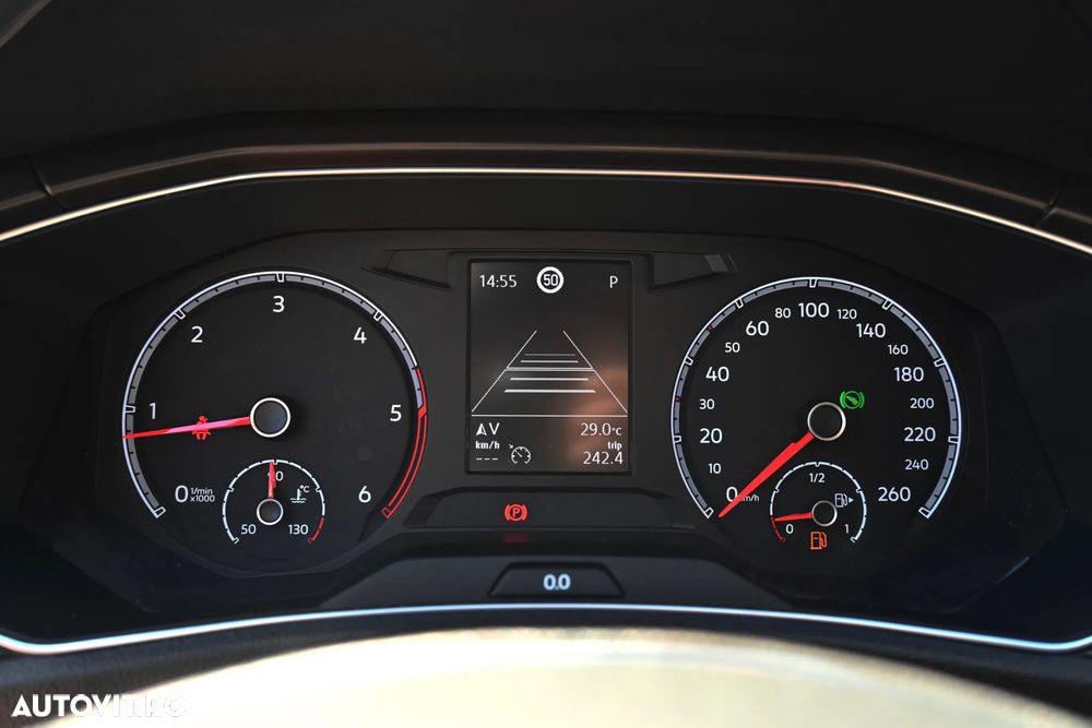 Volkswagen T-Roc 2.0 TDI SCR 4MOTION DSG Style - 28
