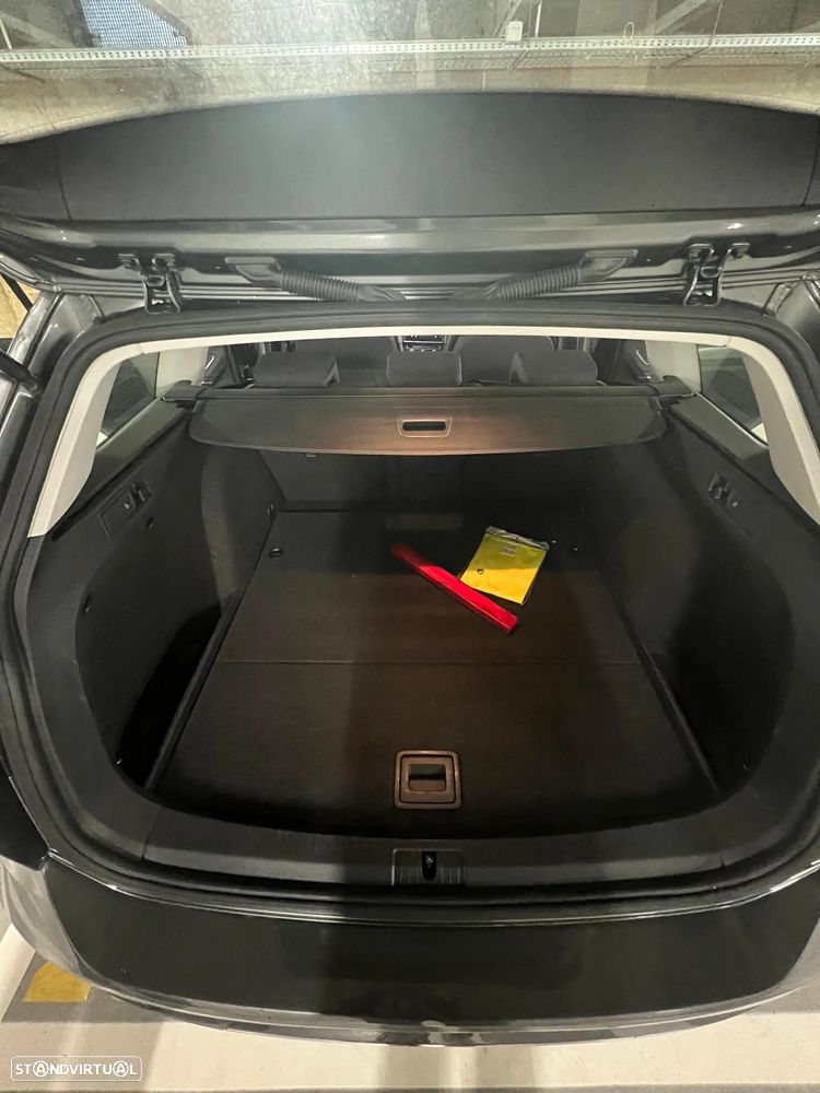 VW Golf Variant 1.6 TDi Confortline - 15