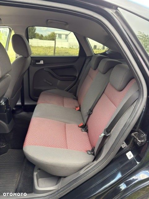 Ford Focus 1.8 Style - 5