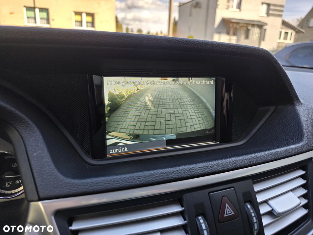 Mercedes-Benz Klasa E 350 CGI BlueEFFICIENCY 7G-TRONIC Avantgarde - 23