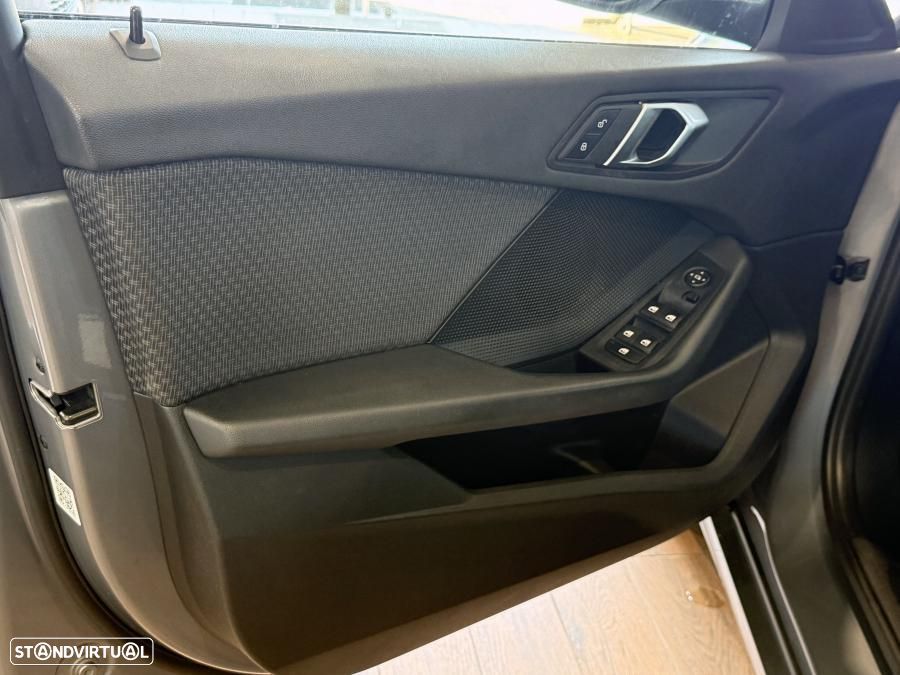 BMW 116 d Corporate Edition Auto - 23