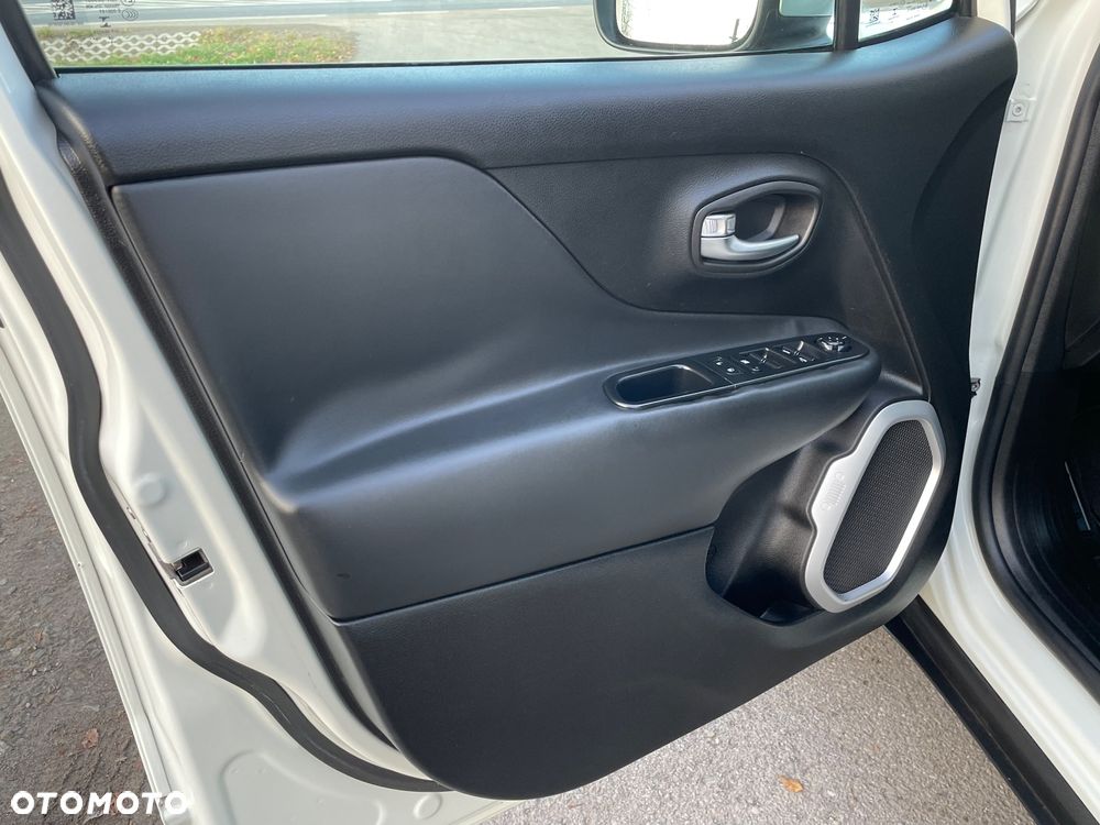 Jeep Renegade 1.4 MultiAir Limited - 17