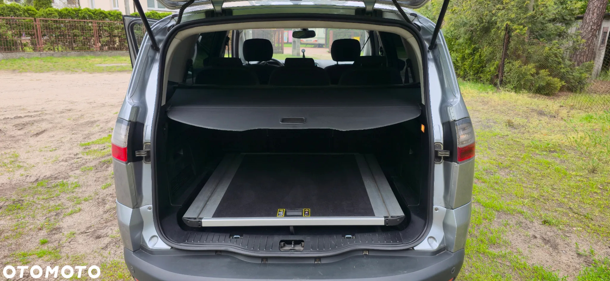 Ford S-Max - 10