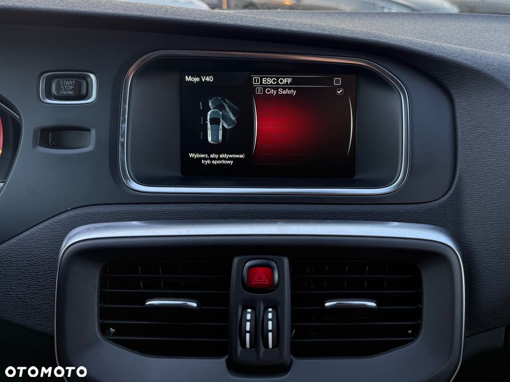 Volvo V40 D4 Drive-E Momentum - 23