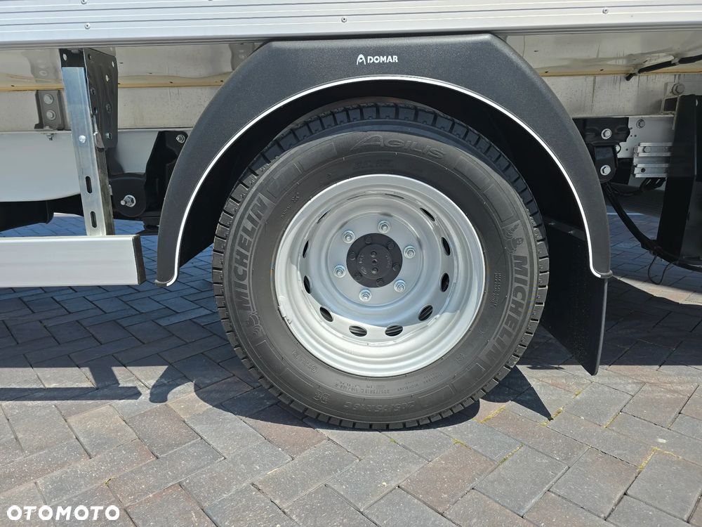 Ford TRANSIT 350-170 IZOTERMA WINDA 750Kg 48 Tyś Km SERWIS ASO FORD DO OSTATNIEGO Km SALON PL STAN JAK NOWY TEMPOMAT KLIMA ELKTRYKA ASYSTEN KIEROWCY WZMOCNIONE TYLNE ZAWIESZENIE RESOR + PODUSZKI PNEŁMATYCZNE - 23