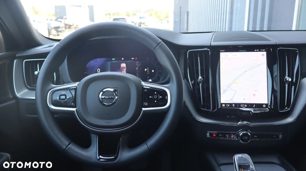 Volvo XC 60 B5 B AWD Ultimate Black Edition - 11