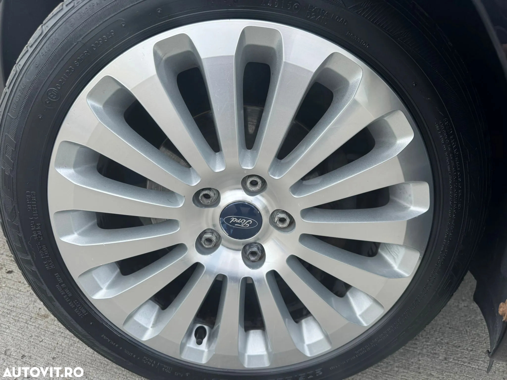 Ford Focus 1.6 TDCi DPF Titanium - 13