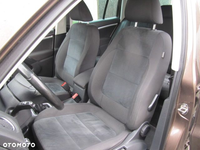 Volkswagen Tiguan 2.0 TDI 4Mot Perfectline R-Style - 11