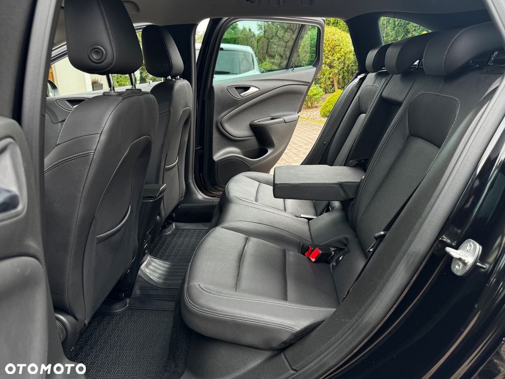 Opel Astra - 35