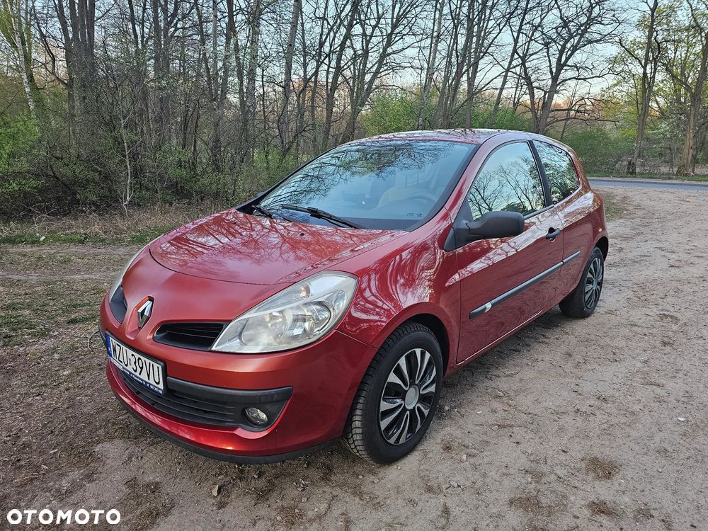 Renault Clio - 1
