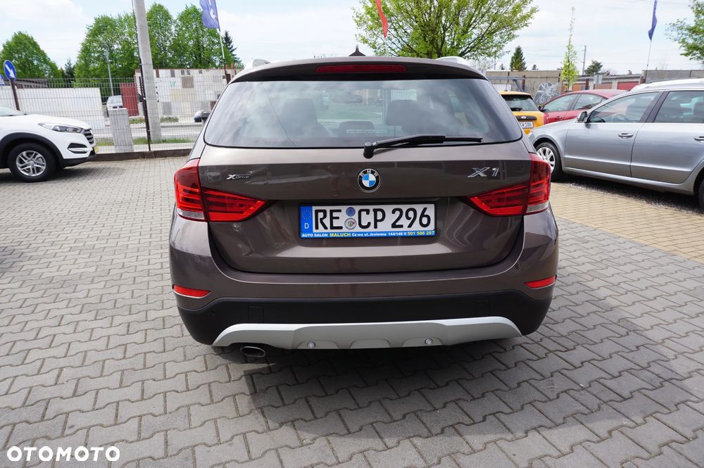 BMW X1 xDrive18d Sport Line - 7