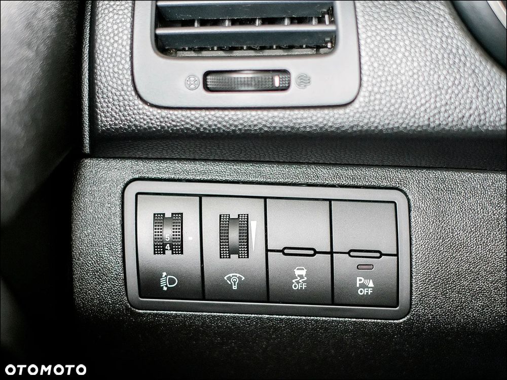 Kia Venga - 31