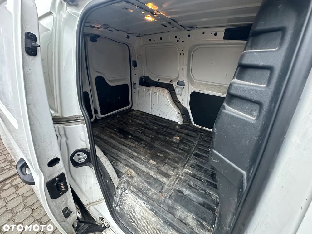 Volkswagen Caddy Cargo 2.0tdi - 12