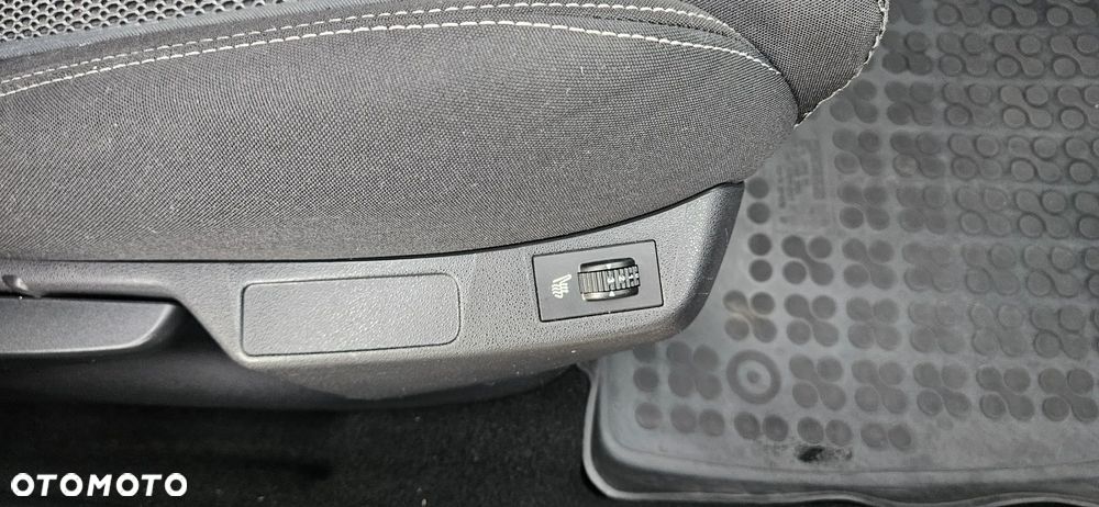 Citroën C4 HDi 115 Exclusive - 15