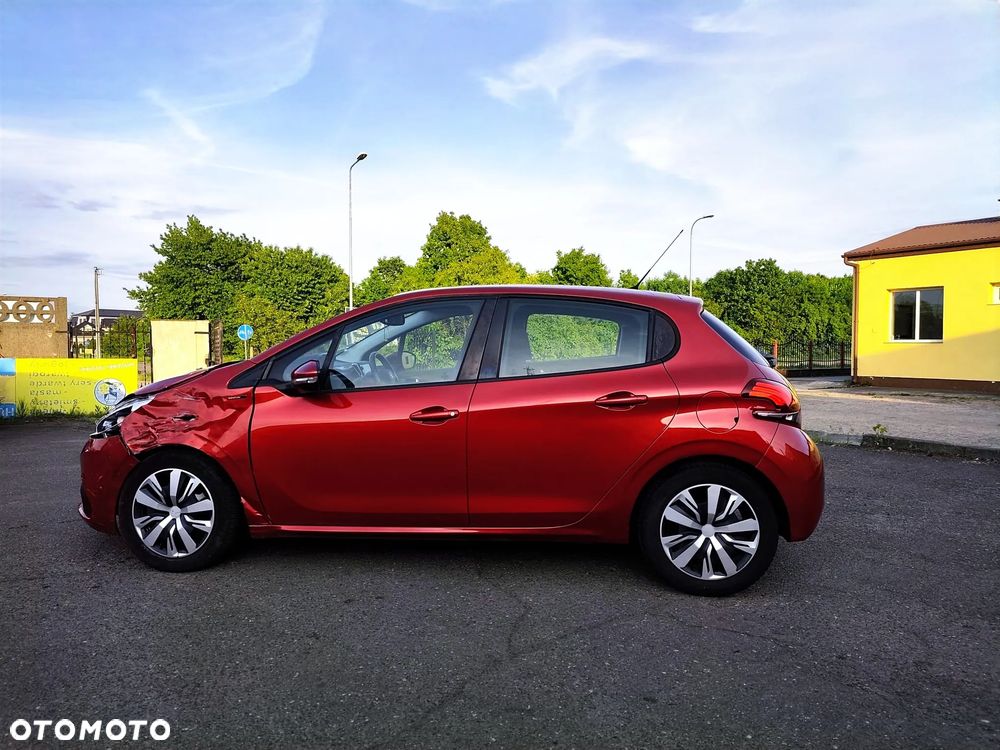 Peugeot 208 PureTech 82 Start & Stop Allure - 4
