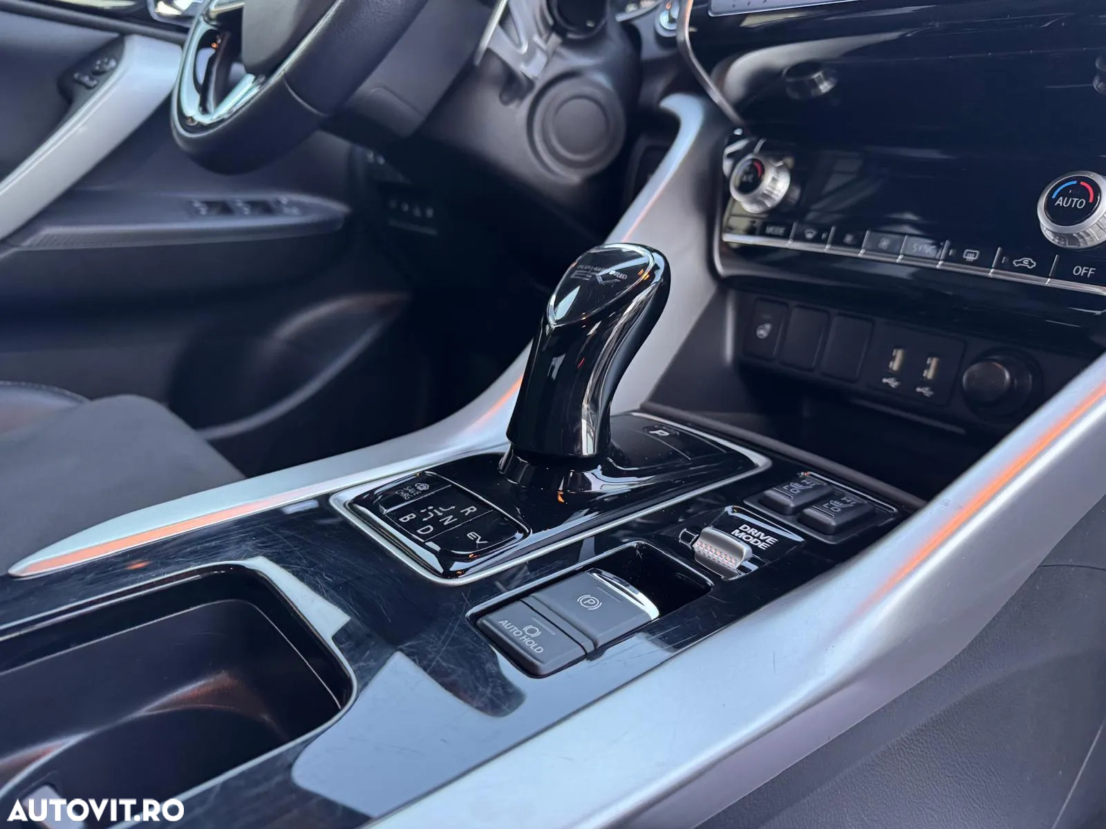 Mitsubishi Eclipse-Cross - 13
