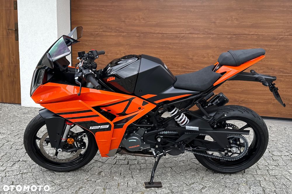 KTM RC 125 - 17