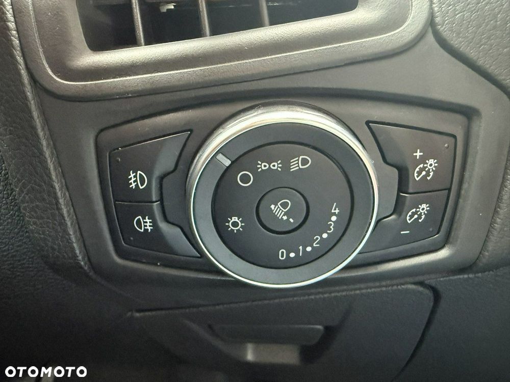Ford Focus - 19