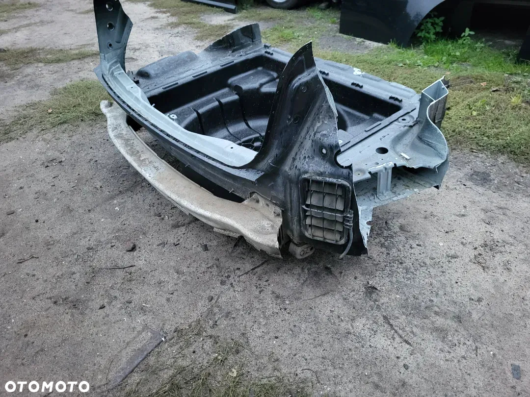 Audi A8 D3 Wanna Pas tył Ścianka z belką zderzaka tylnego Wnęka koła zapsowego - 2