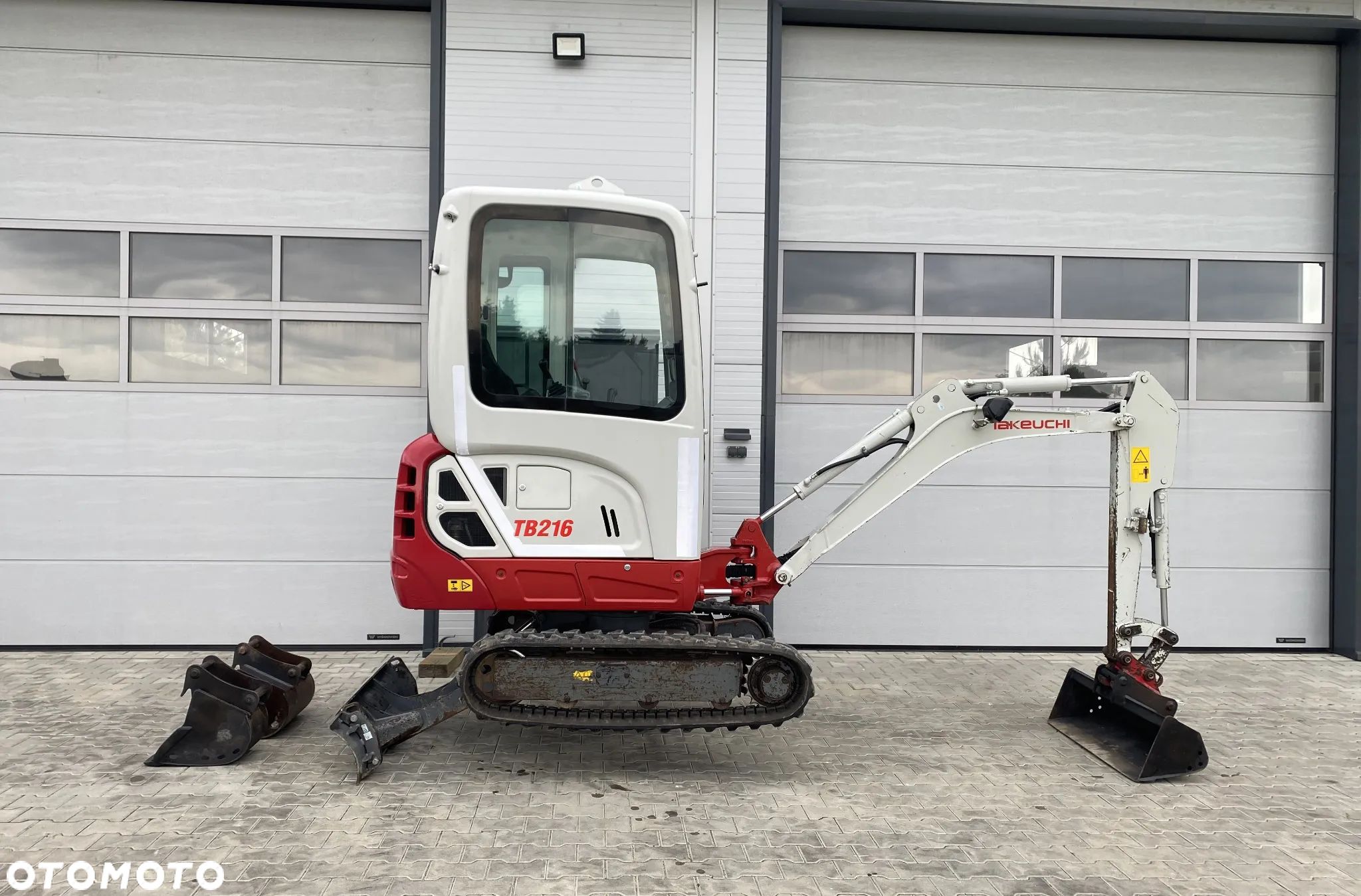 Takeuchi TB216 Minikoparka - 1