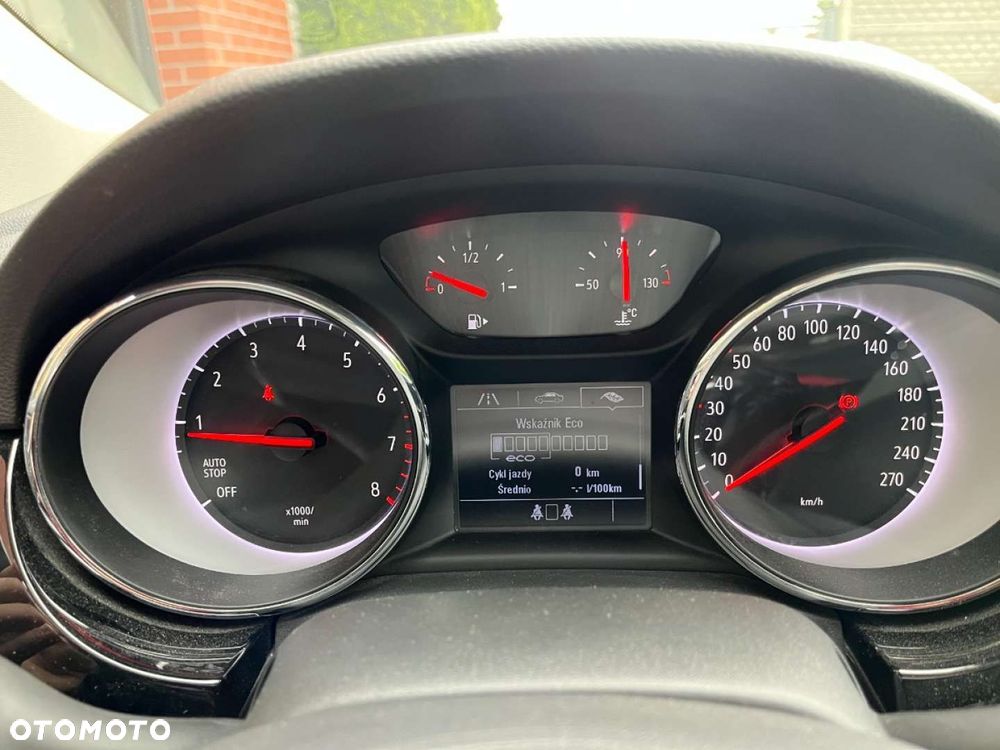 Opel Astra 1.2 T Ultimate S&S - 11