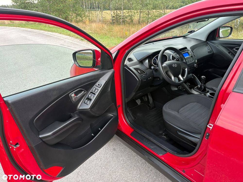 Hyundai ix35 1.6 2WD Fifa World Cup Edition - 17