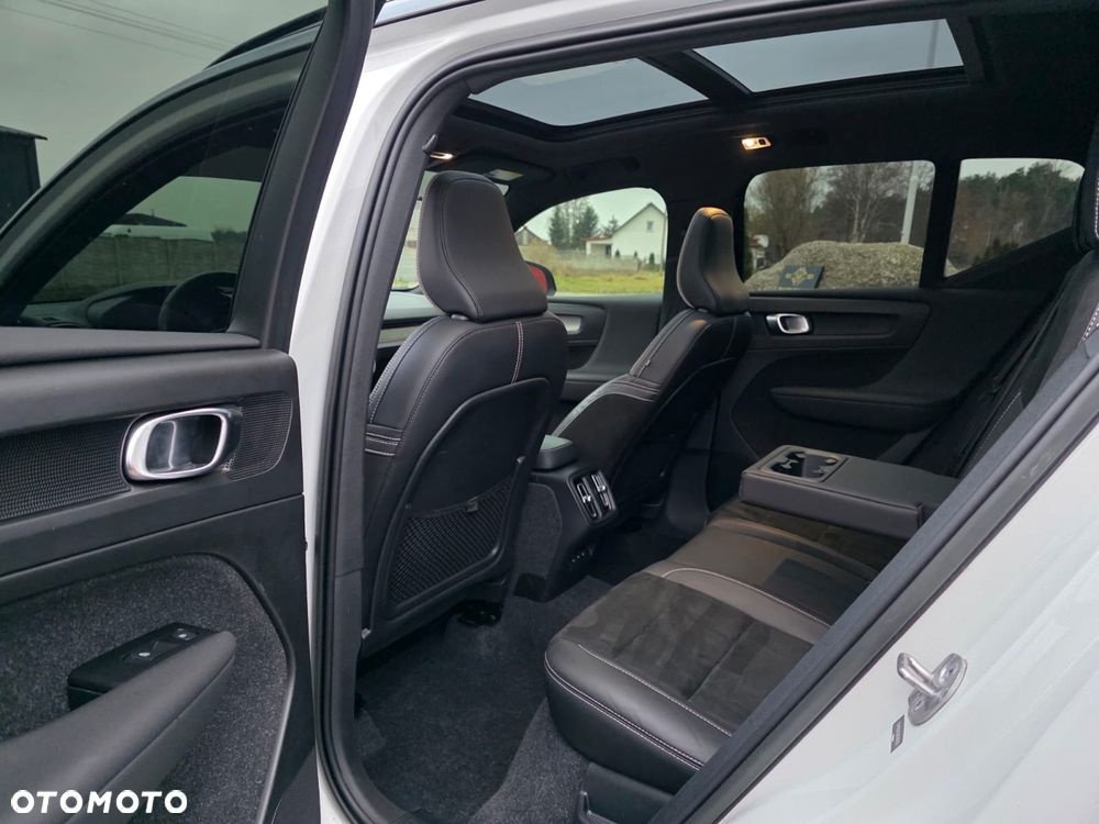 Volvo XC 40 T5 AWD R-Design - 22