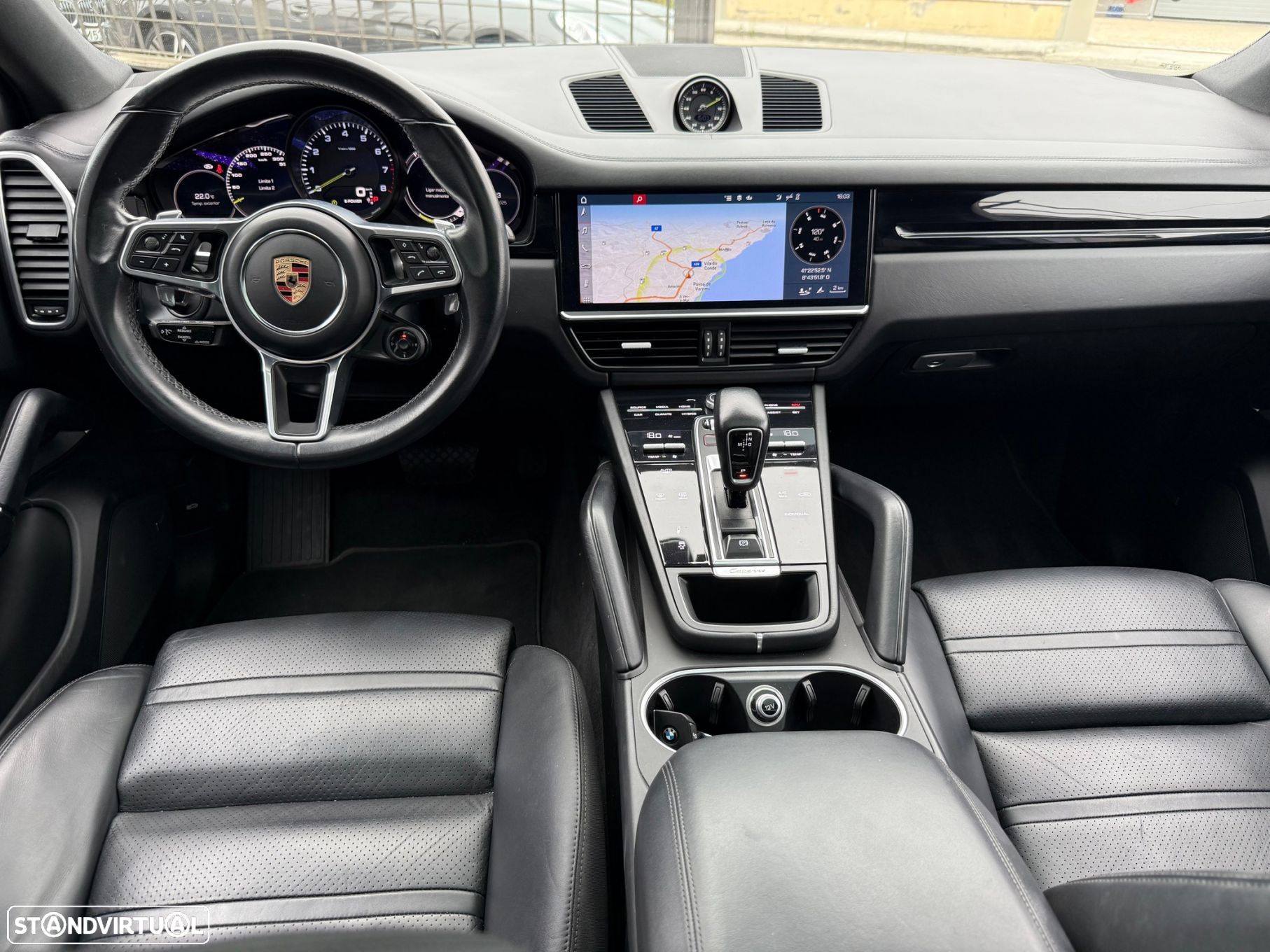 Porsche Cayenne Coupé E-Hybrid - 18