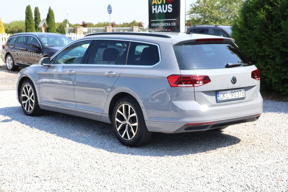 Volkswagen Passat Variant 1.5 TSI EVO Elegance DSG - 4