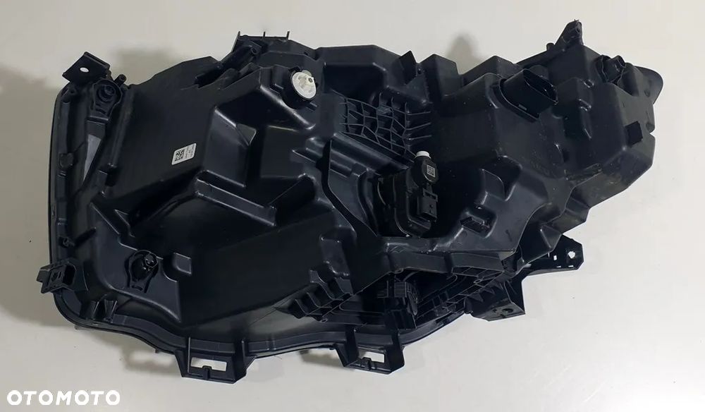 Renault Austral Reflektor Prawy 260100543R - 3