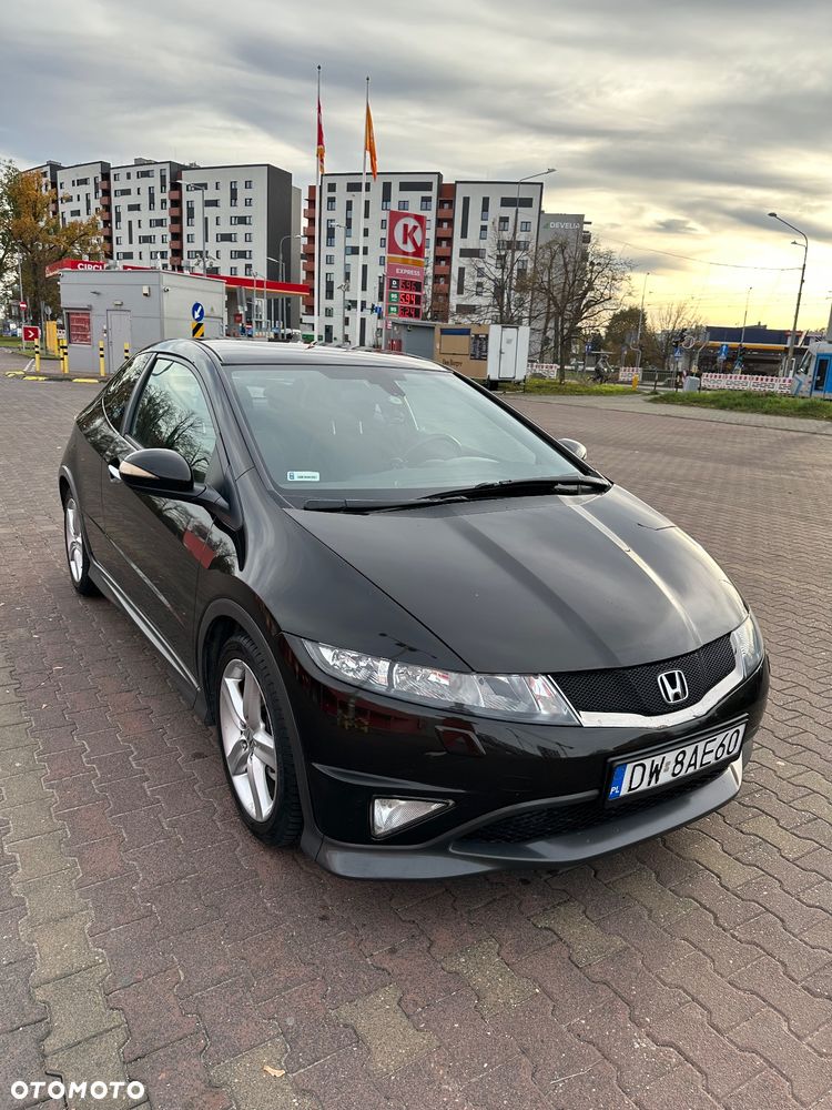 Honda Civic 1.8 TypeS - 1
