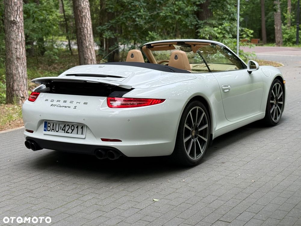 Porsche 911 Carrera S - 10