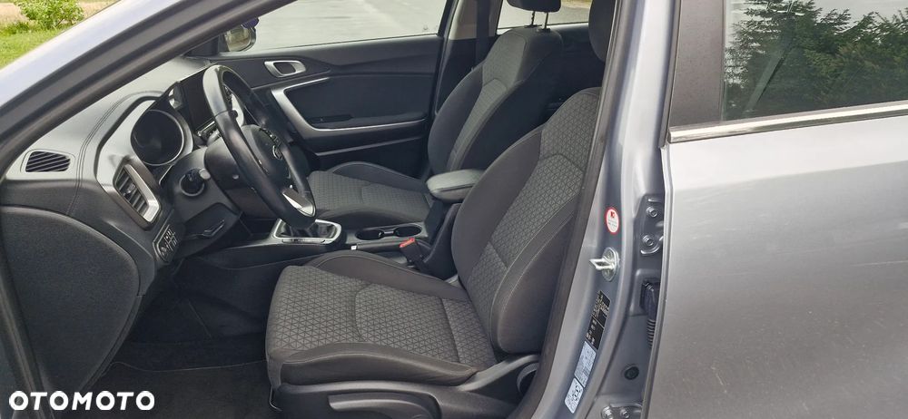 Kia Ceed 1.0 T-GDI L Business Line Plus - 27