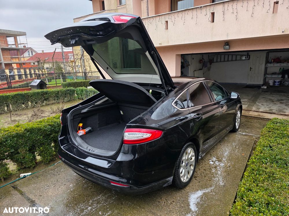 Ford Mondeo 2.0 TDCI PowerShift Titanium - 13