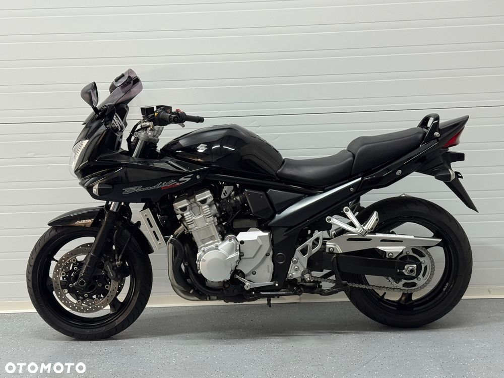 Suzuki GS - 23