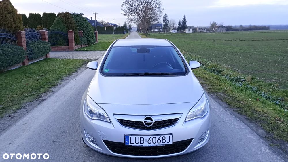 Opel Astra 1.4 Turbo Cosmo - 13