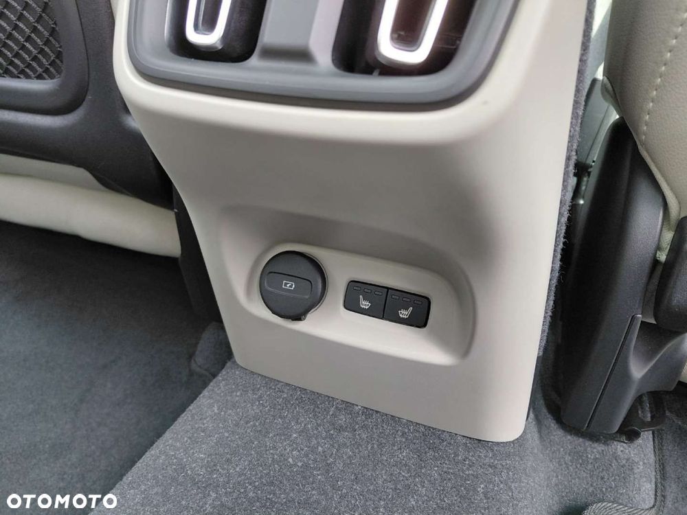 Volvo XC 40 - 21