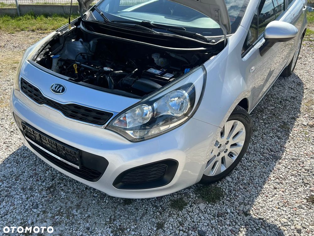 Kia Rio 1.2 Dream Team Edition - 10