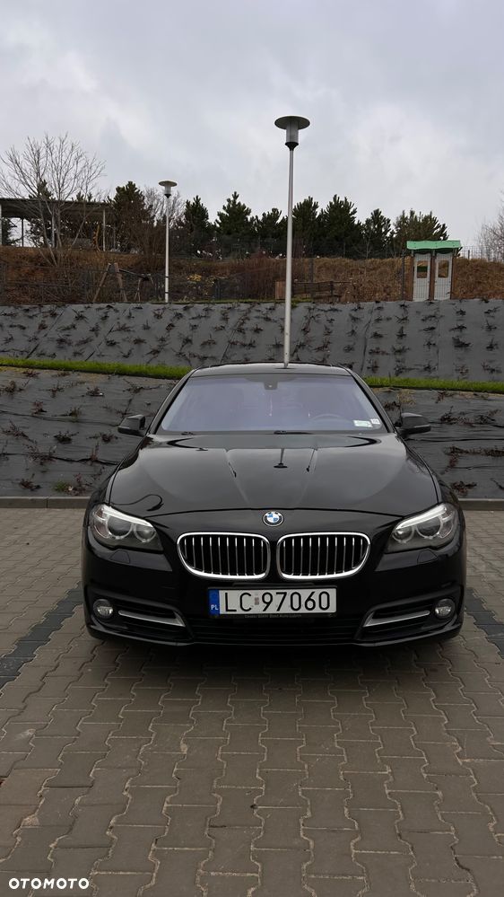 BMW Seria 5 528i Luxury Line - 3