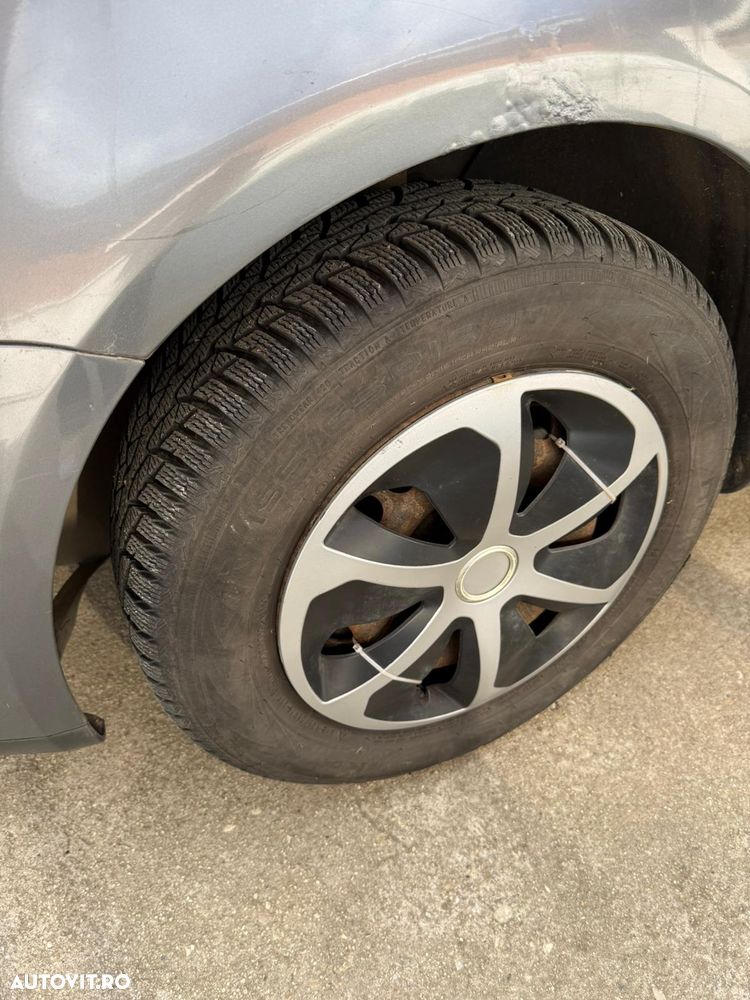 Volkswagen Golf - 26