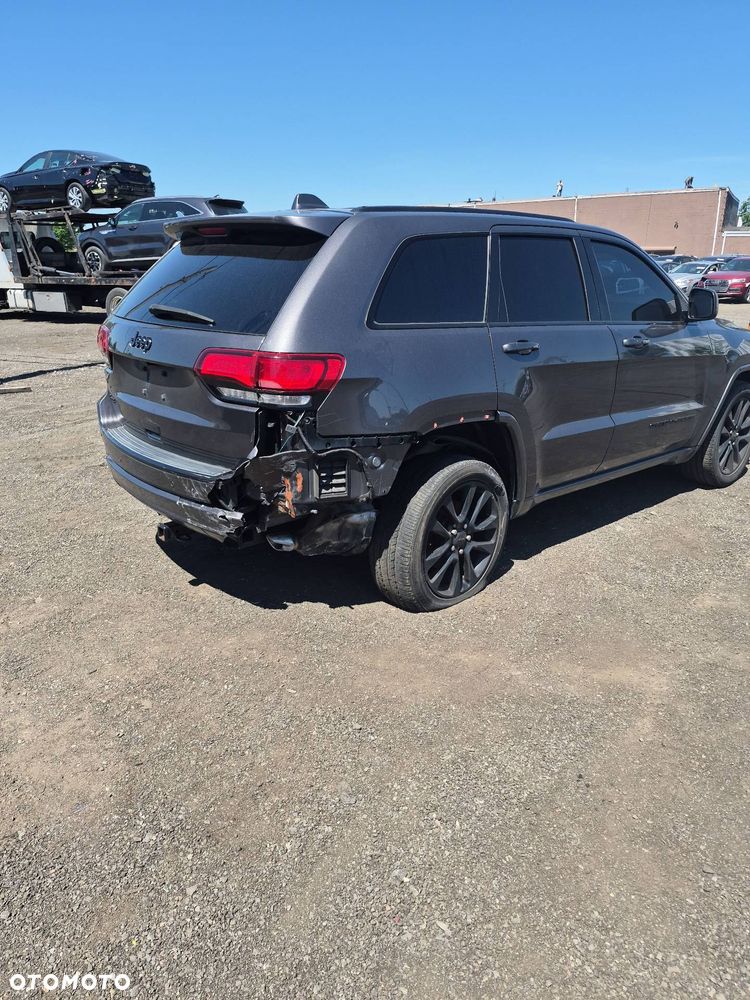 Jeep Grand Cherokee 3.6 V6 Laredo - 11